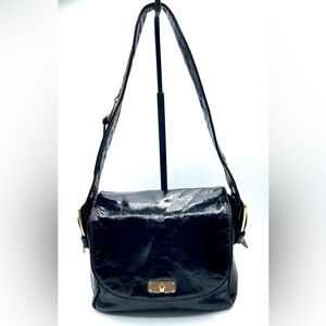 MARC JACOBS Black Patent Leather Shoulder Bag with Gold-Tone Hardware.